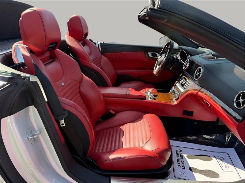 Used 2014 Mercedes-Benz SL 550 image 26