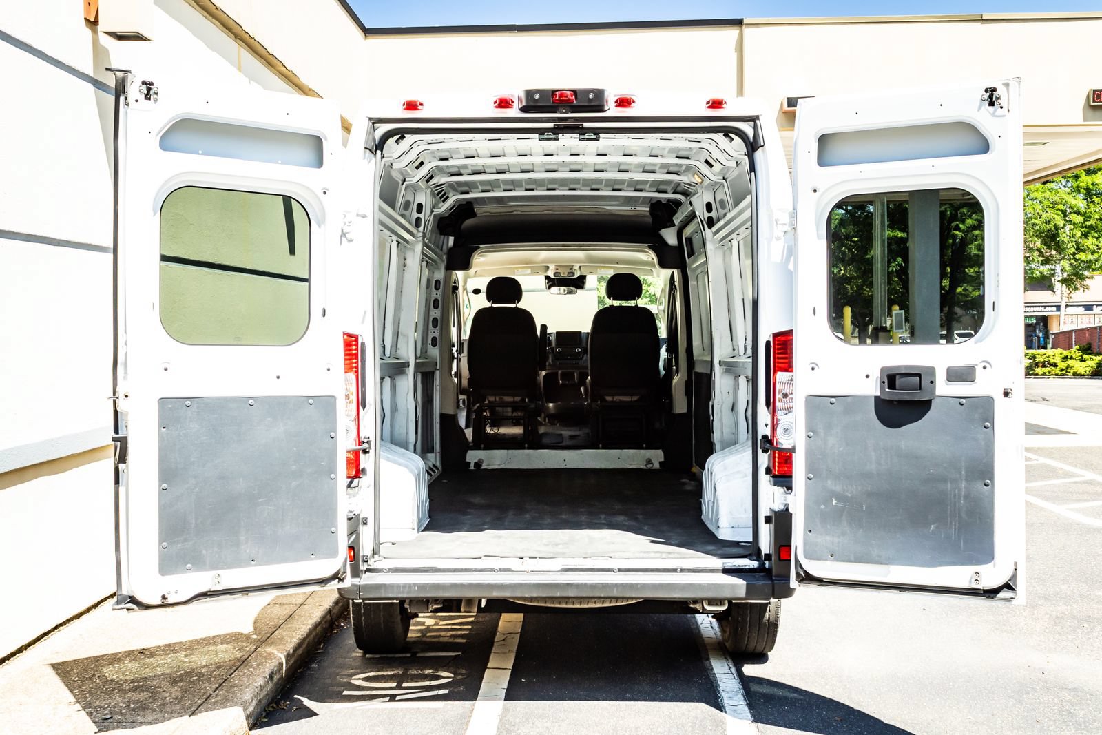 Used 2022 RAM ProMaster 2500 FWD image 19