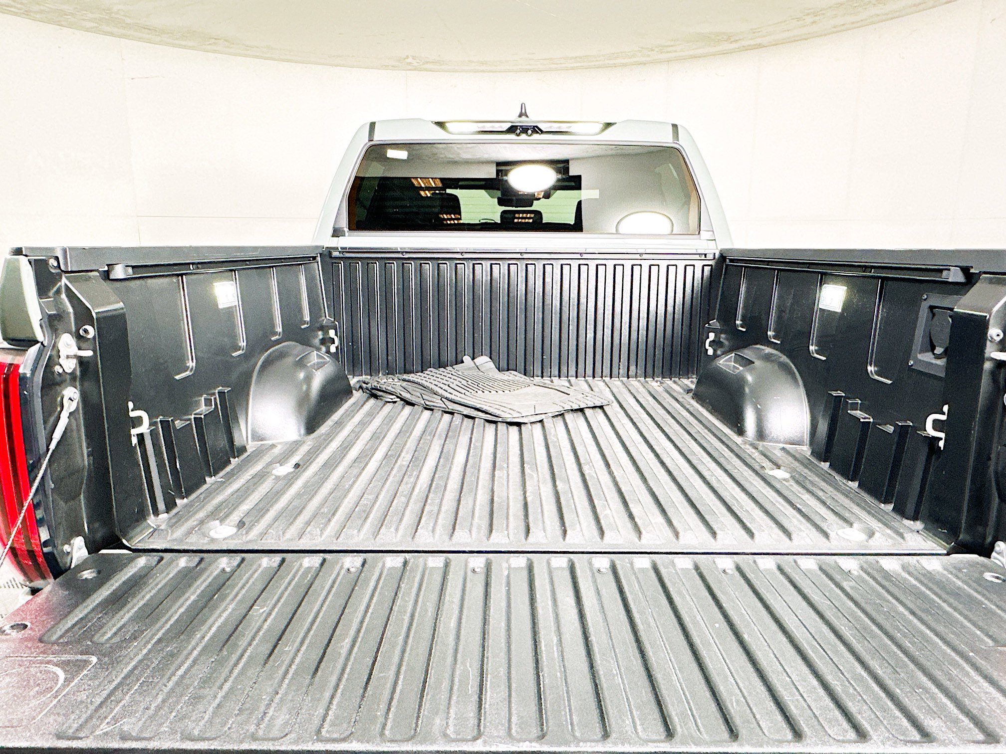 Used 2024 Toyota Tundra Platinum image 30