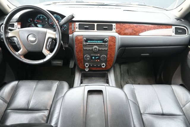 Used 2013 Chevrolet Avalanche LT AWD/4WD image 20