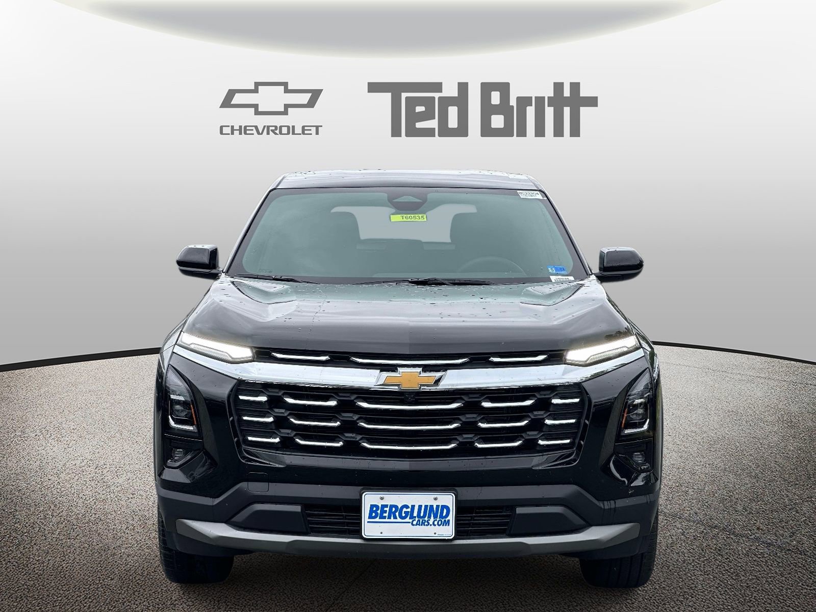 New 2026 Chevrolet Equinox LT w/ Safety and Technology Package AWD/4WD image 2