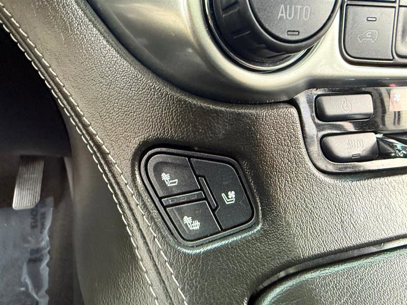 Used 2019 Chevrolet Suburban Premier image 45