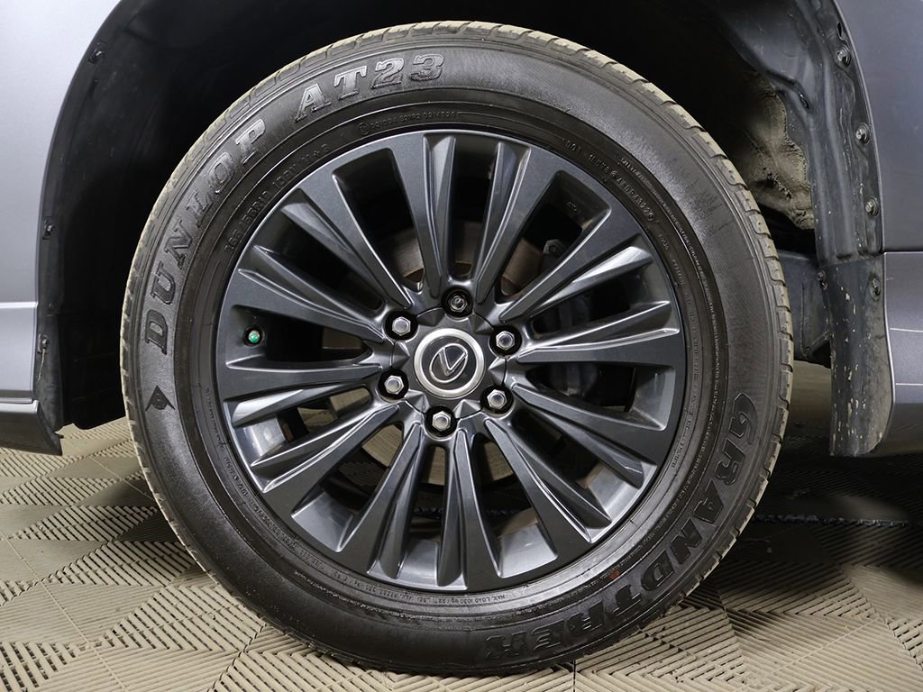 Used 2023 Lexus GX 460 Premium w/ Accessory Package AWD/4WD image 21