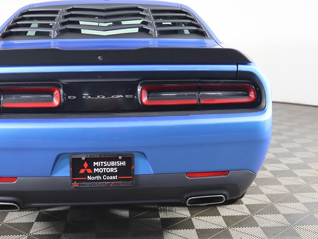 Used 2023 Dodge Challenger SXT RWD image 13