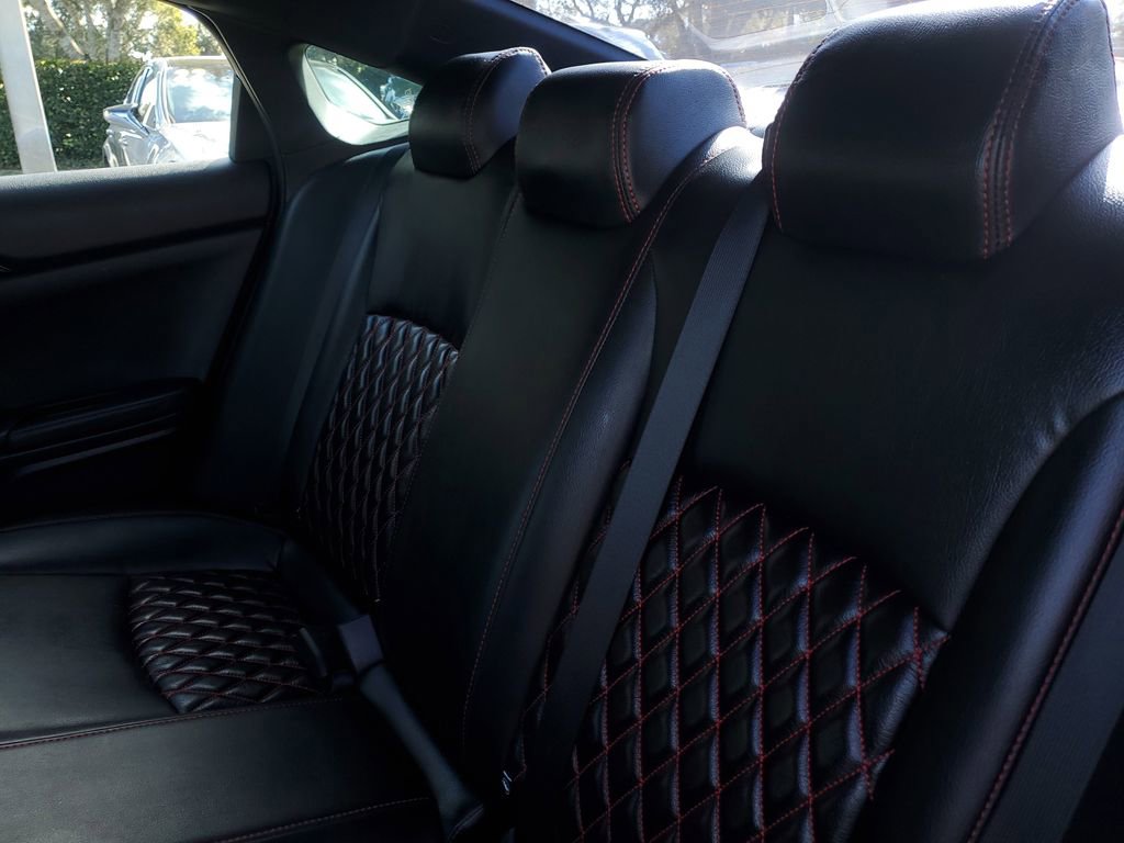 Used 2020 Honda Civic Sport image 12