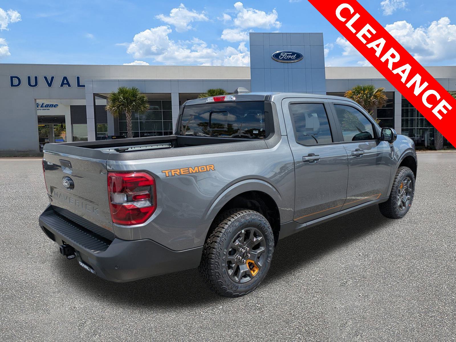 New 2025 Ford Maverick Tremor image 3