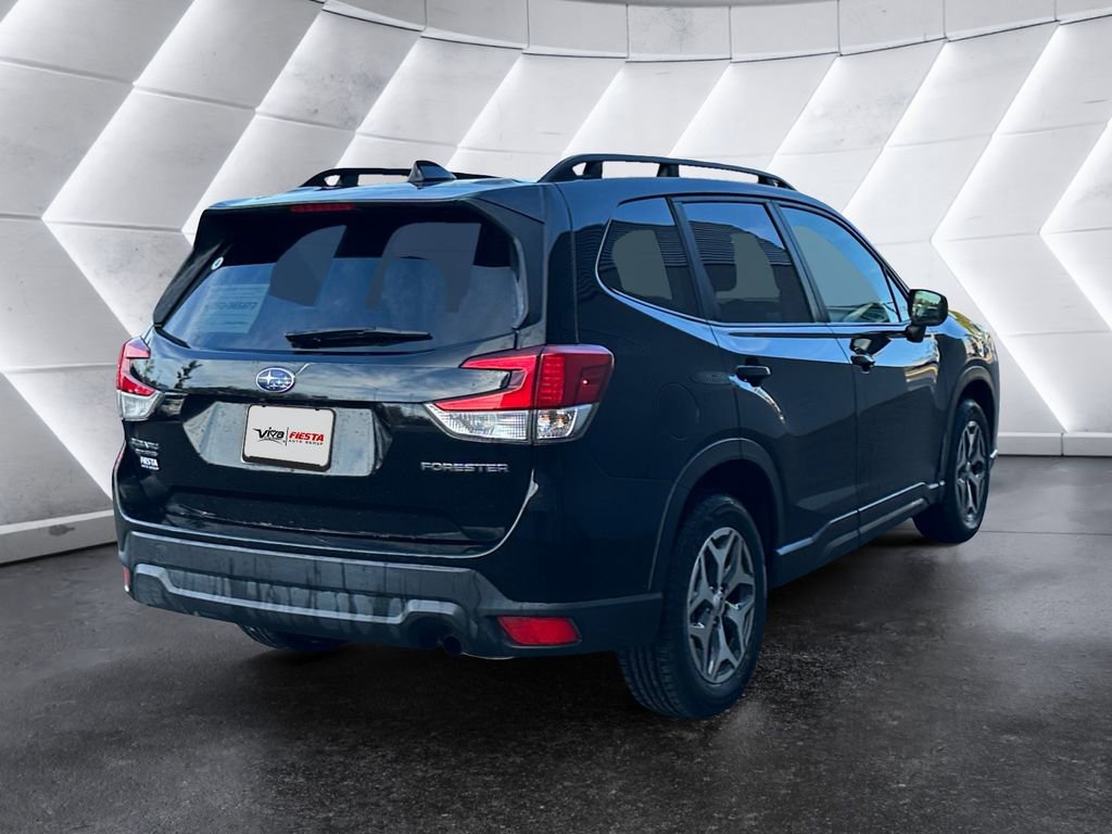 Used 2022 Subaru Forester Premium image 4