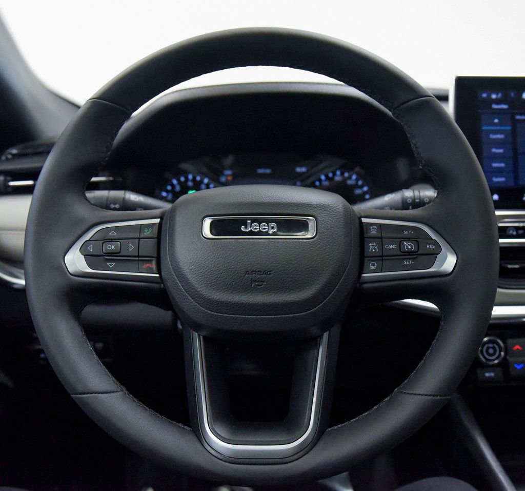 Used 2024 Jeep Compass Limited w/ Sun and Sound Group image 27