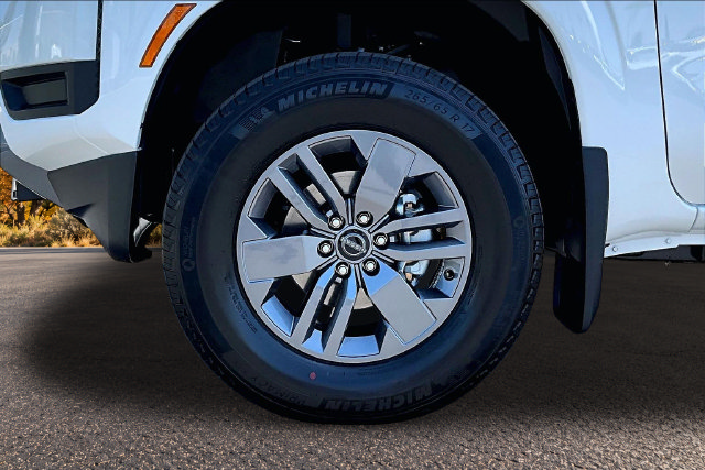 New 2026 Nissan Frontier SV AWD/4WD image 13