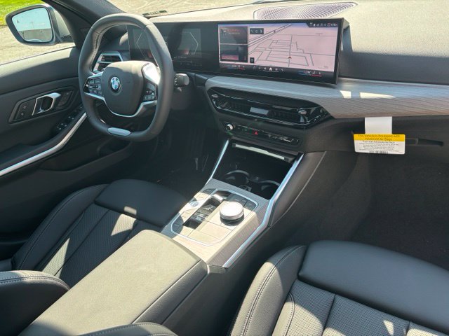 New 2026 BMW 330i xDrive Sedan w/ Convenience Package AWD/4WD image 28