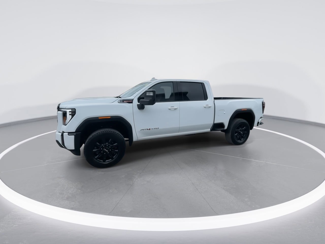 Used 2025 GMC Sierra 2500 AT4 AWD/4WD image 9