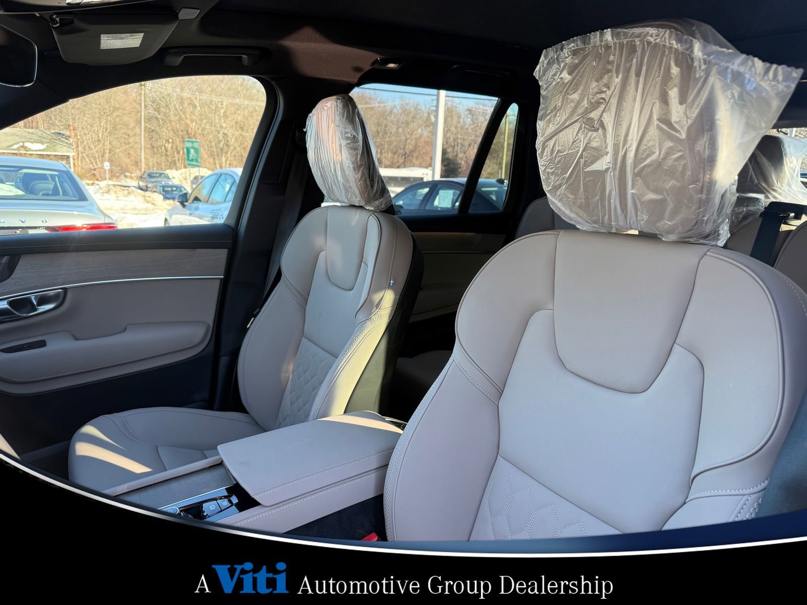 Used 2026 Volvo XC90 B5 Plus w/ Protection Package Premier AWD/4WD image 13