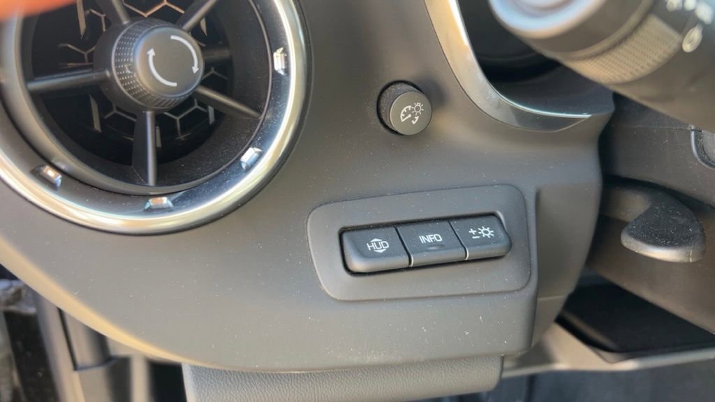 Used 2016 Chevrolet Camaro SS image 13