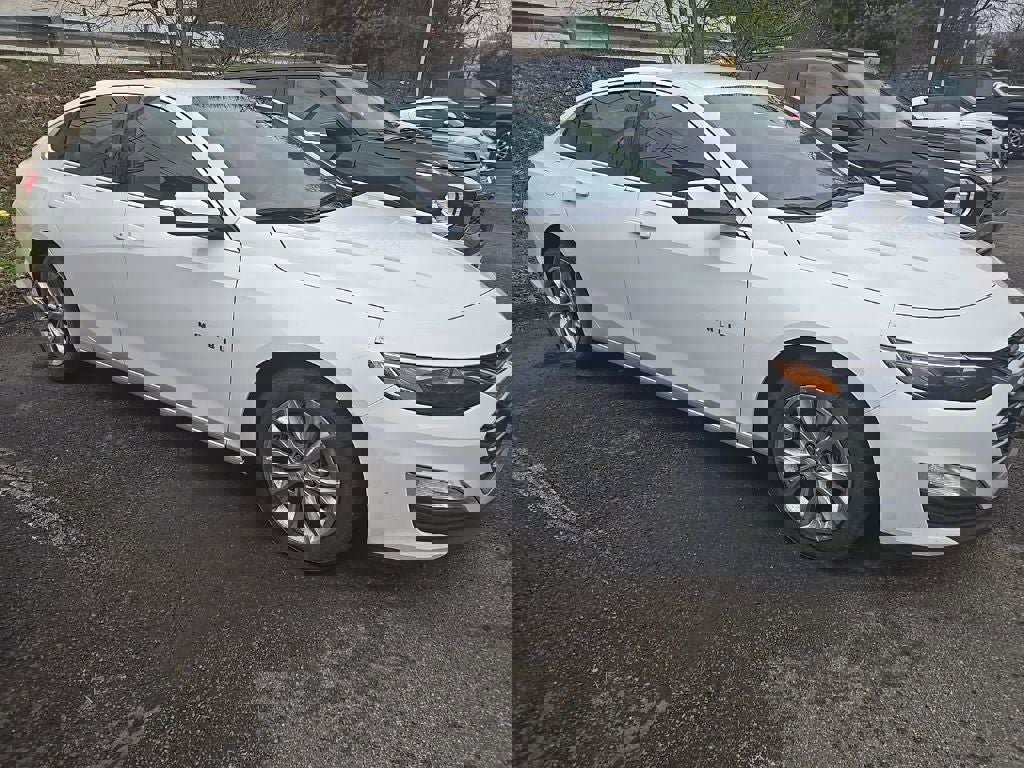 Used 2024 Chevrolet Malibu LT image 10