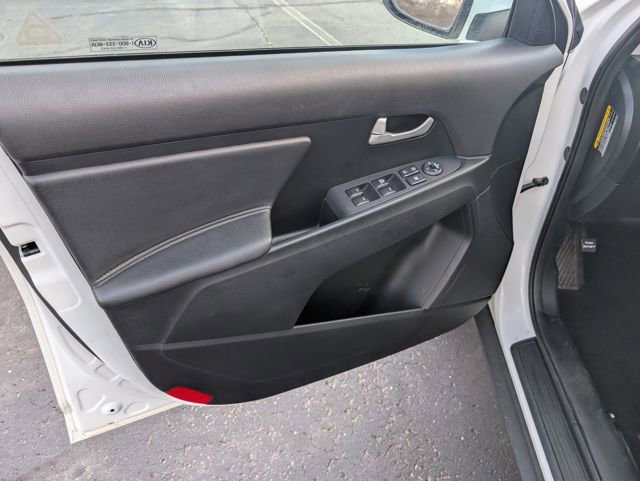 Used 2016 Kia Sportage LX image 14