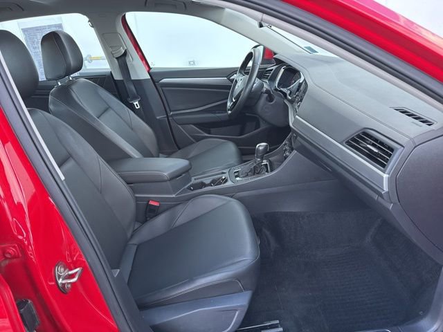 Certified 2019 Volkswagen Jetta SE image 23