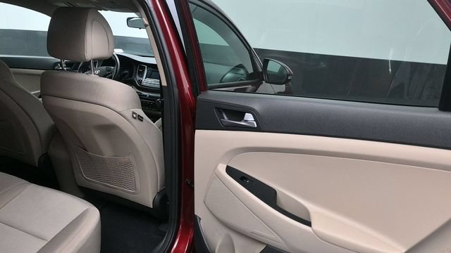 Used 2016 Hyundai Tucson Sport AWD/4WD image 11
