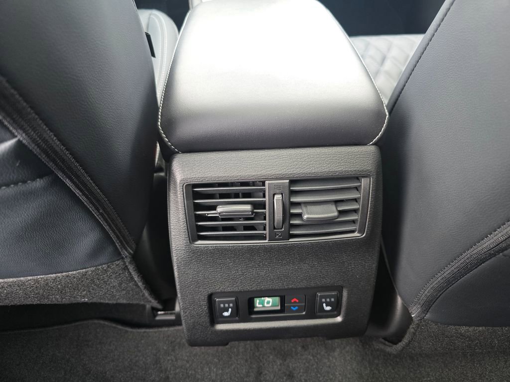 New 2026 Nissan Rogue Platinum image 28