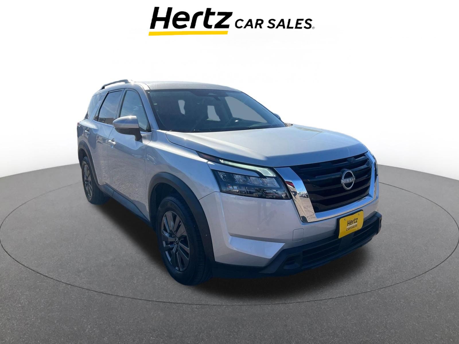Used 2025 Nissan Pathfinder SV image 1