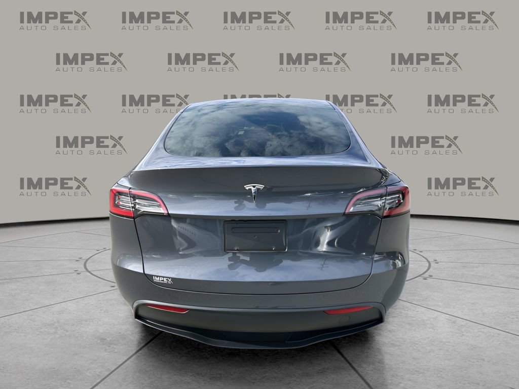 Used 2023 Tesla Model Y Long Range image 4
