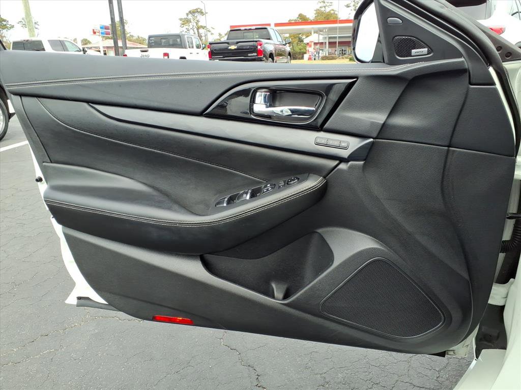 Used 2023 Nissan Maxima Platinum w/ Sport Mat Group image 24