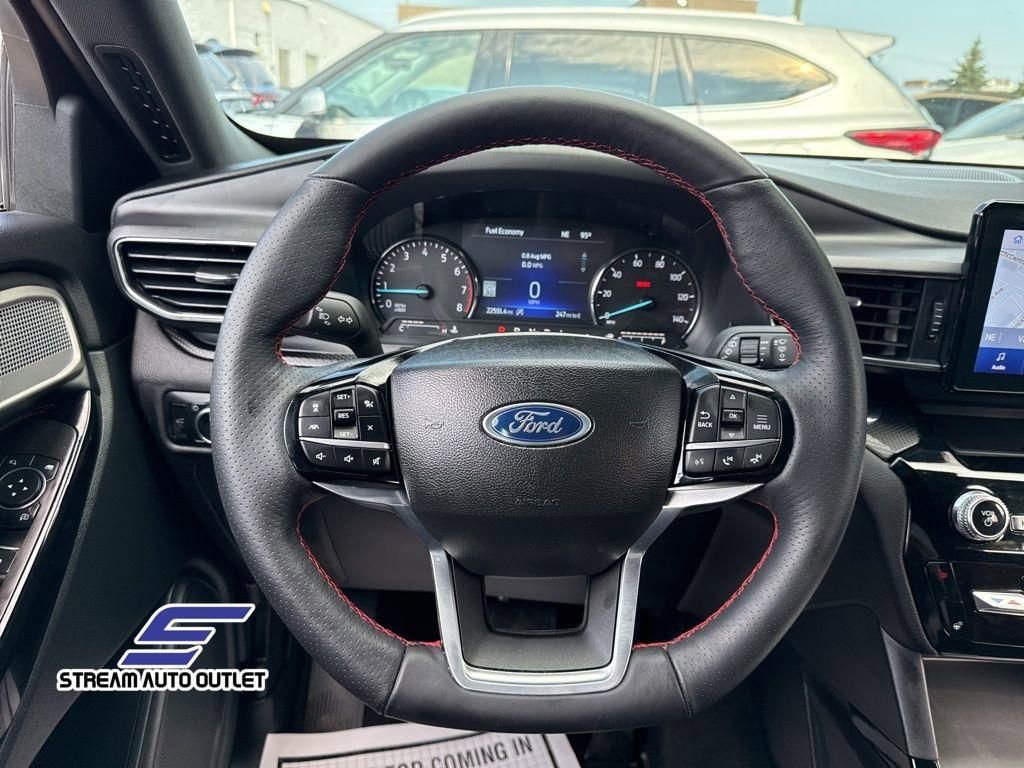 Used 2023 Ford Explorer ST-Line w/ Class IV Trailer Tow Package AWD/4WD image 26