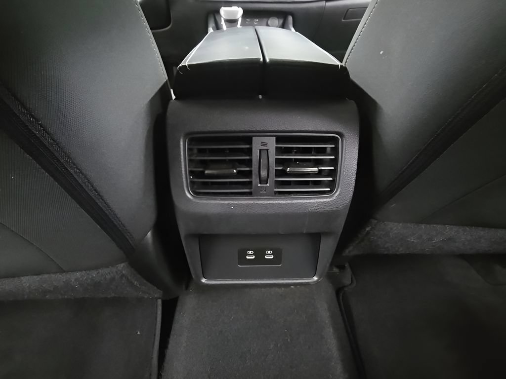 Used 2024 Nissan Rogue SV FWD image 26