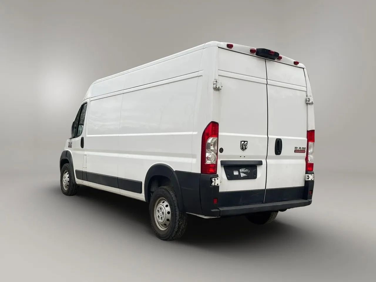Used 2019 RAM ProMaster 2500 w/ Premium Appearance Group image 3