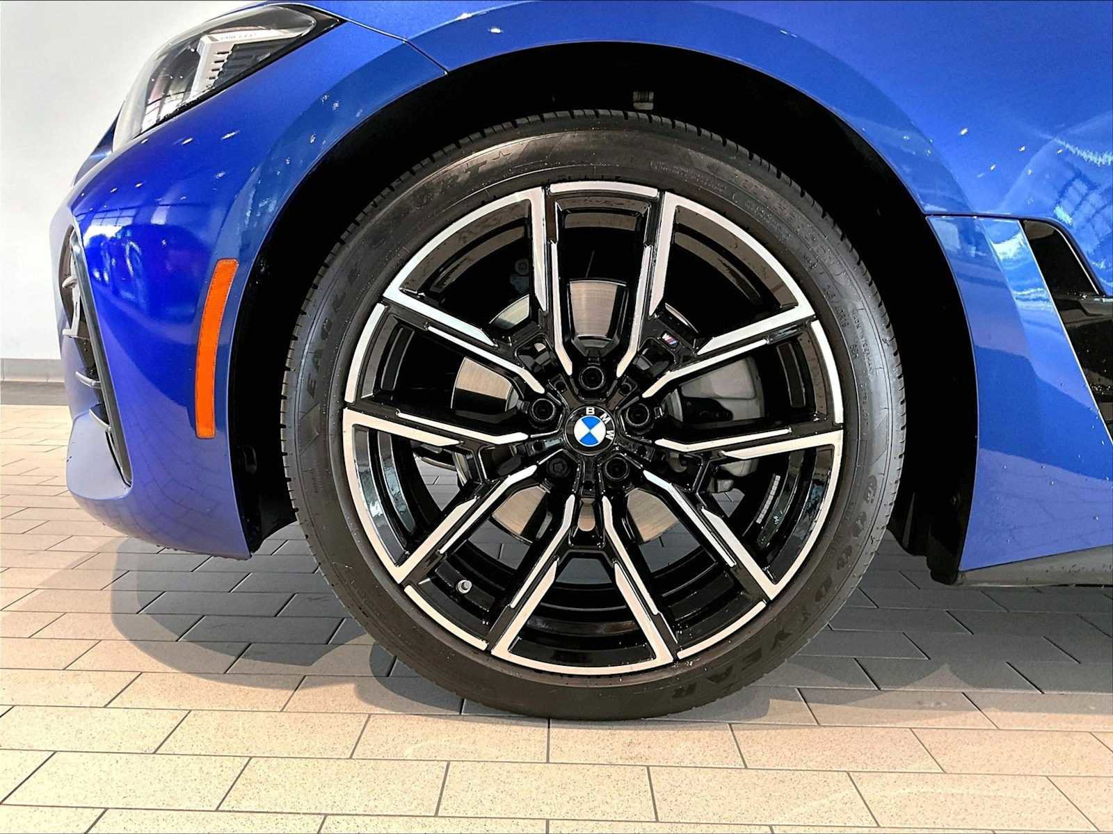 Used 2025 BMW 430i xDrive w/ M Sport Package image 14