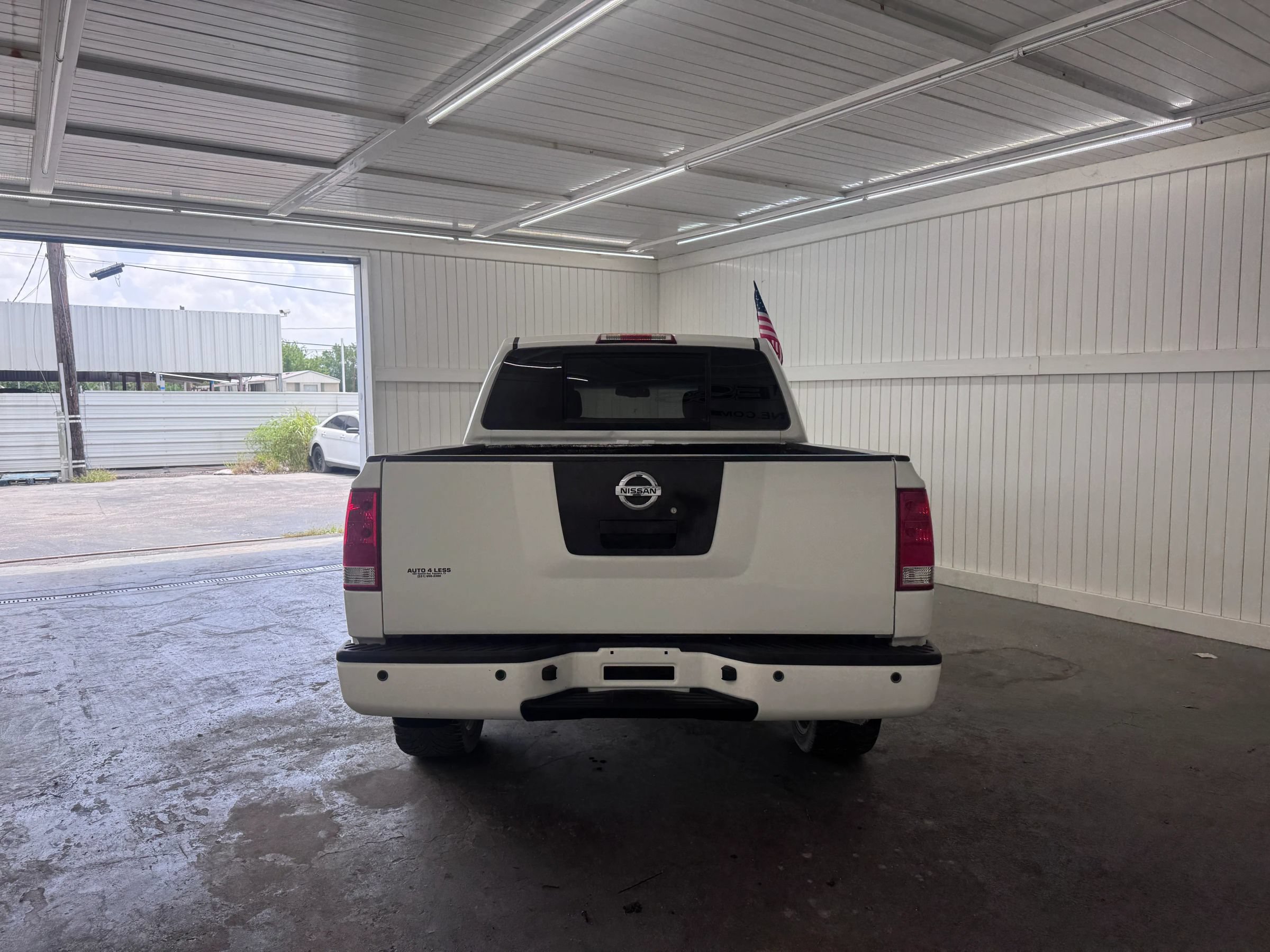 Used 2012 Nissan Titan SV RWD image 6
