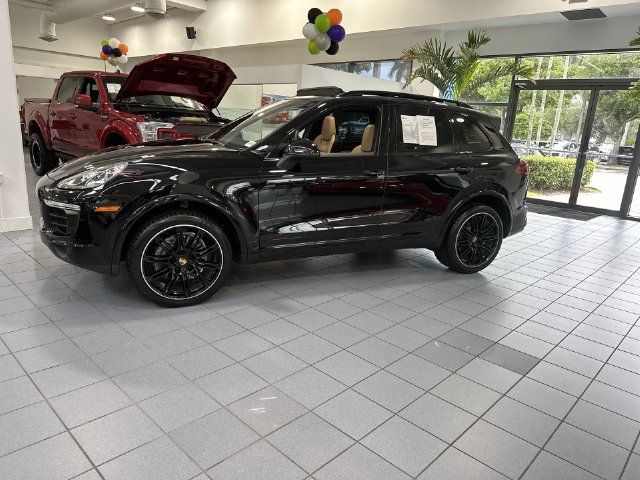 Used 2018 Porsche Cayenne Platinum Edition AWD/4WD image 31