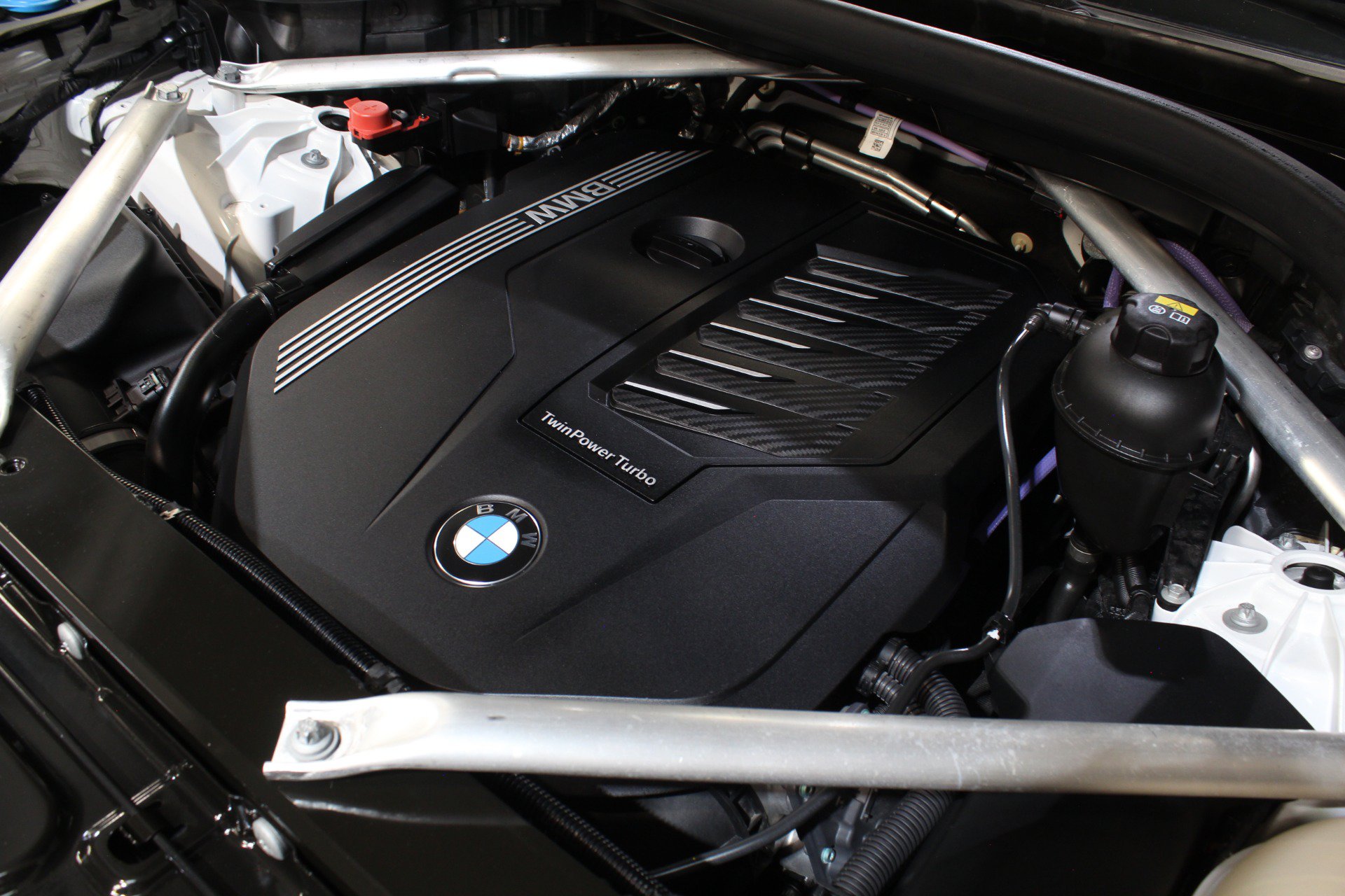 Used 2021 BMW X5 xDrive40i w/ M Sport Package AWD/4WD image 23