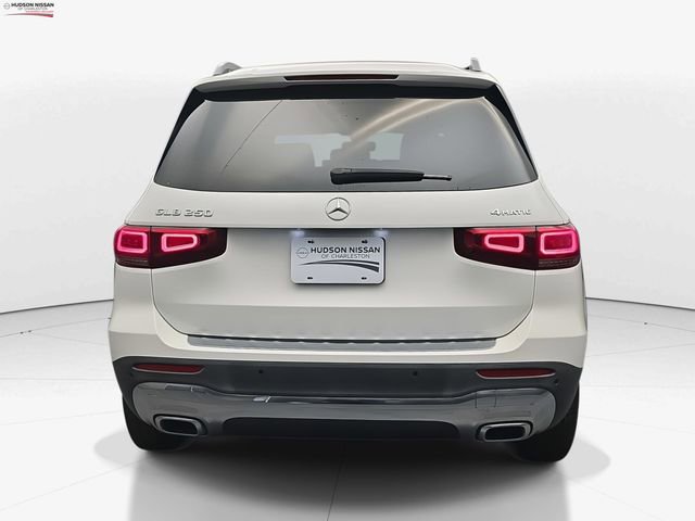 Used 2022 Mercedes-Benz GLB 250 4MATIC image 8