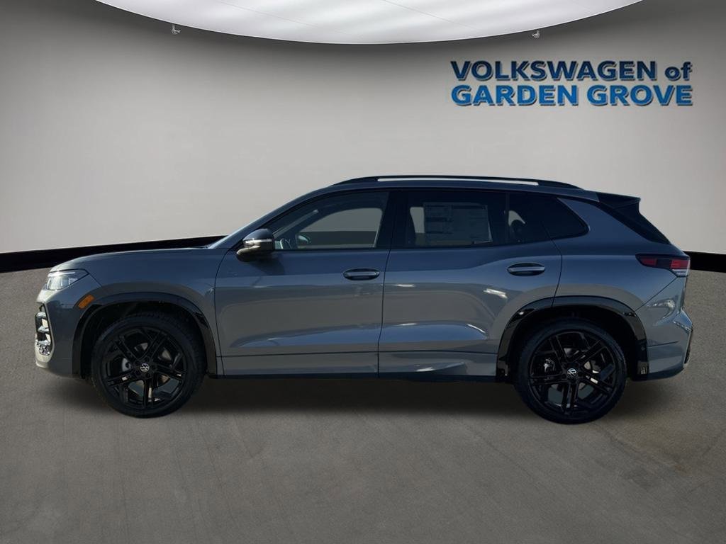 New 2026 Volkswagen Tiguan SE R-Line image 4