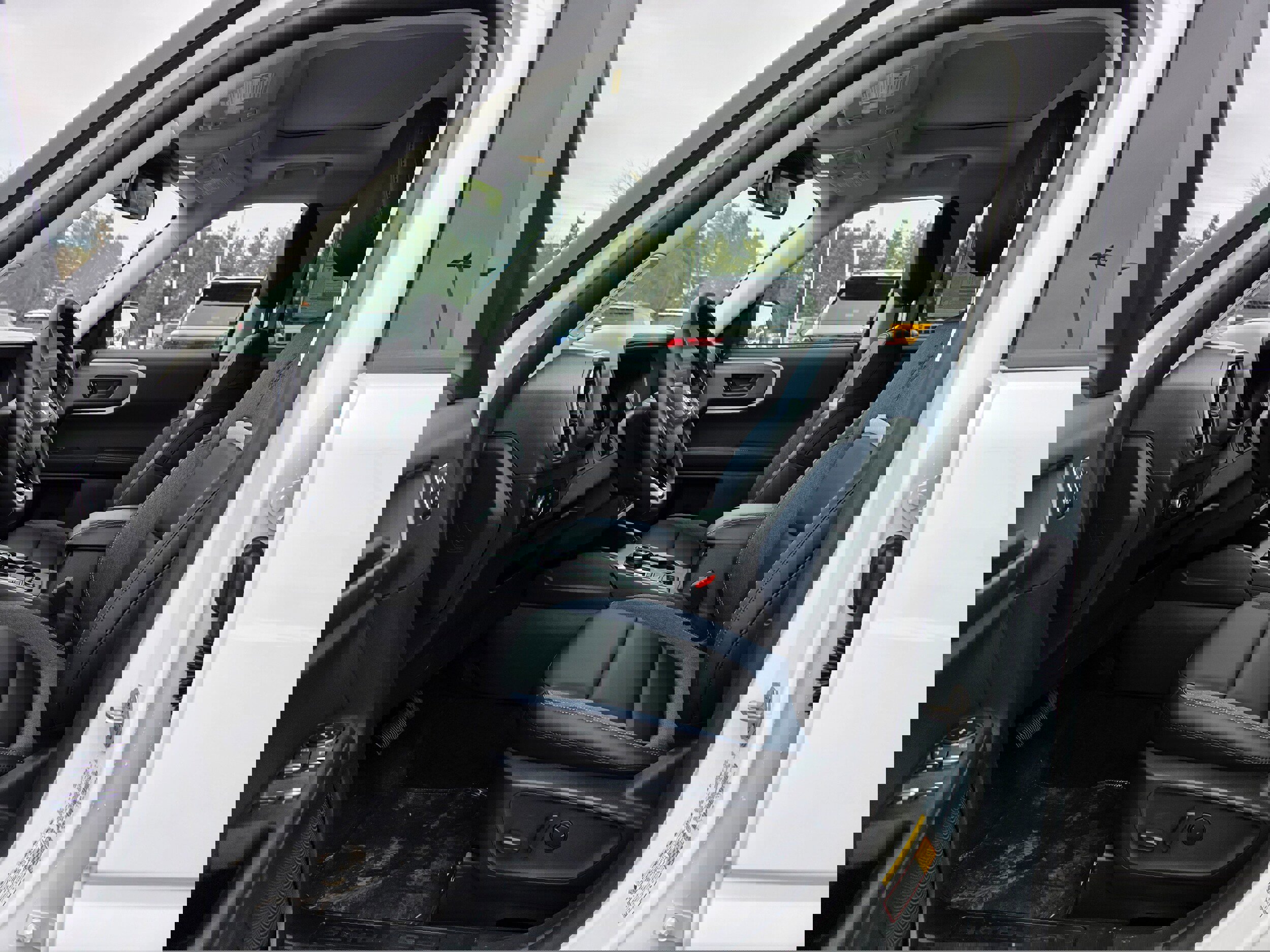 New 2025 Ford Bronco Sport Outer Banks w/ Outer Banks Tech Package+ image 28