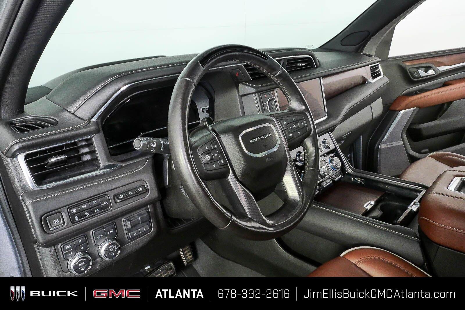 Certified 2023 GMC Yukon Denali Ultimate w/ LPO, Floor Liner Package AWD/4WD image 4