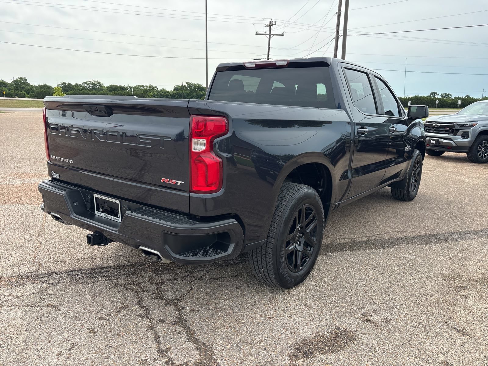 Used 2023 Chevrolet Silverado 1500 RST w/ Z71 Off-Road Package AWD/4WD image 5
