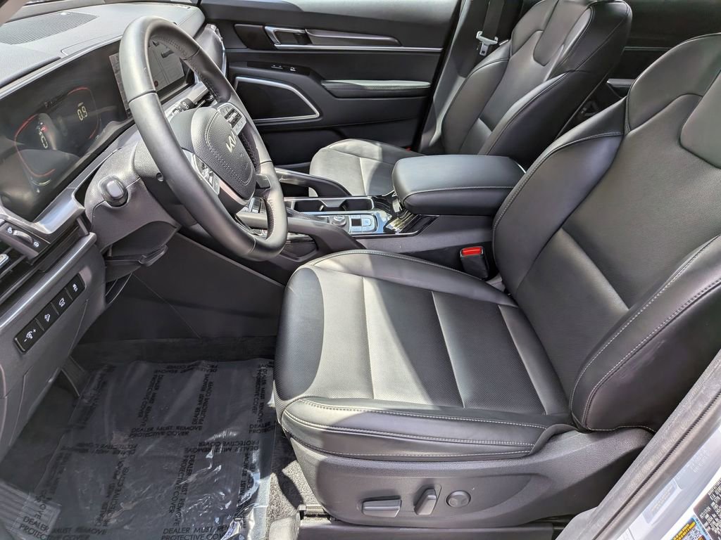 Used 2025 Kia Telluride S FWD image 19