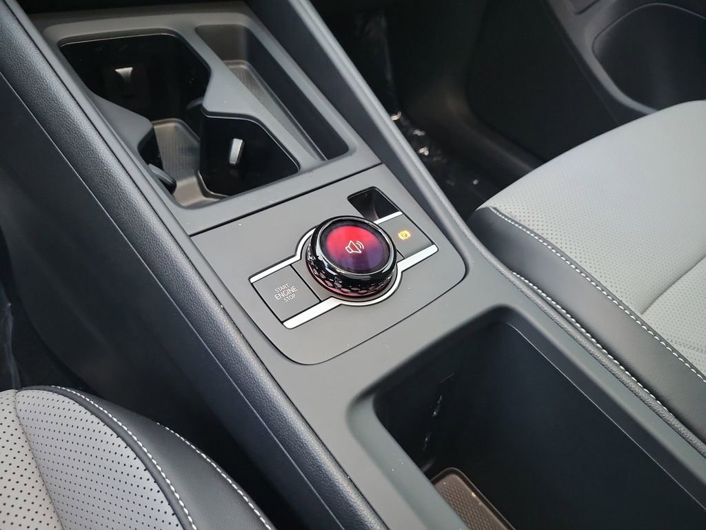 New 2026 Volkswagen Tiguan SE R-Line image 10