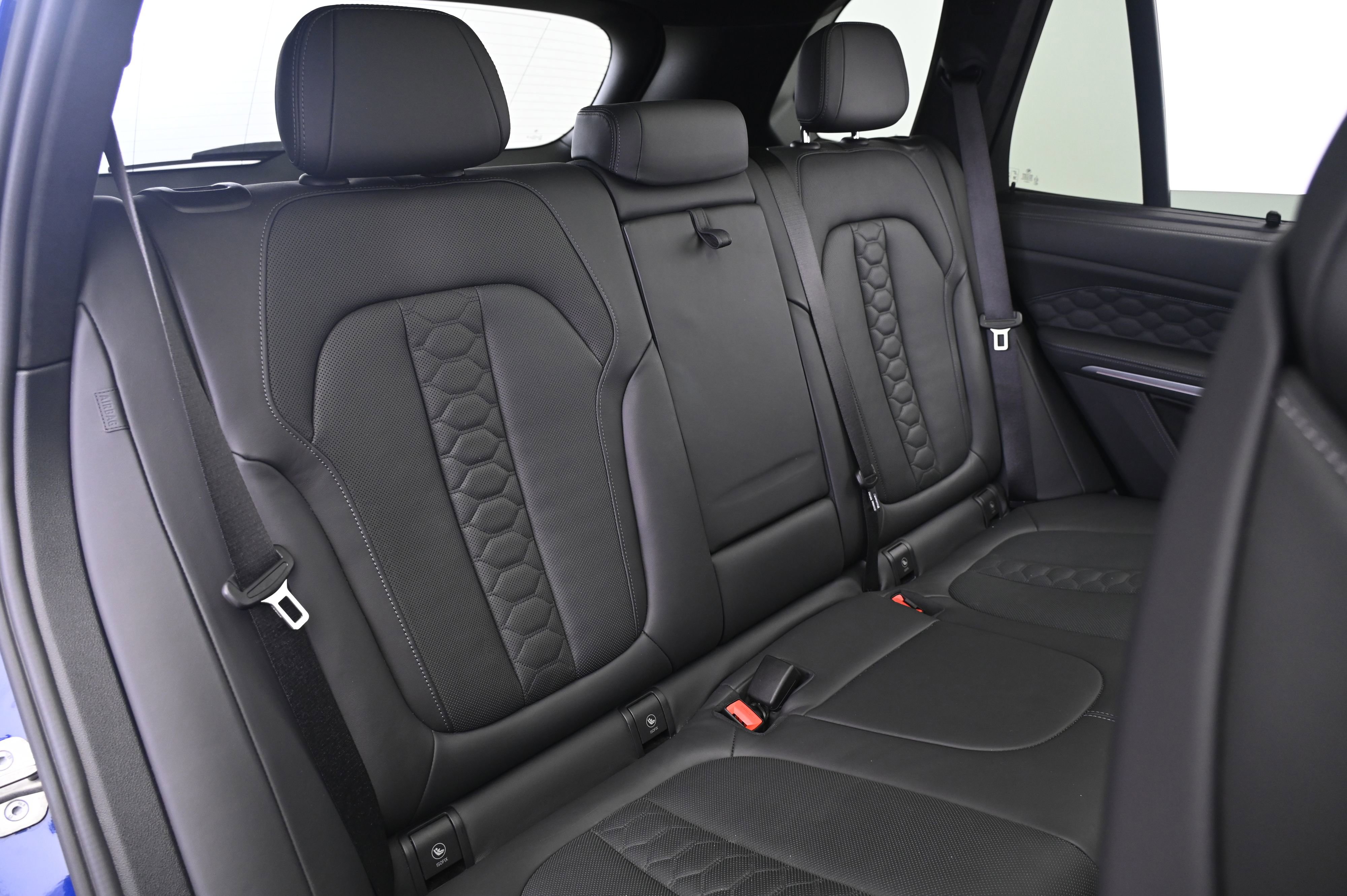 Used 2022 BMW X5 M w/ Executive Package image 19