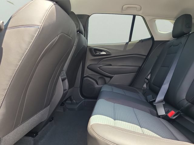New 2026 Chevrolet Trax LT w/ Midnight Edition FWD image 14