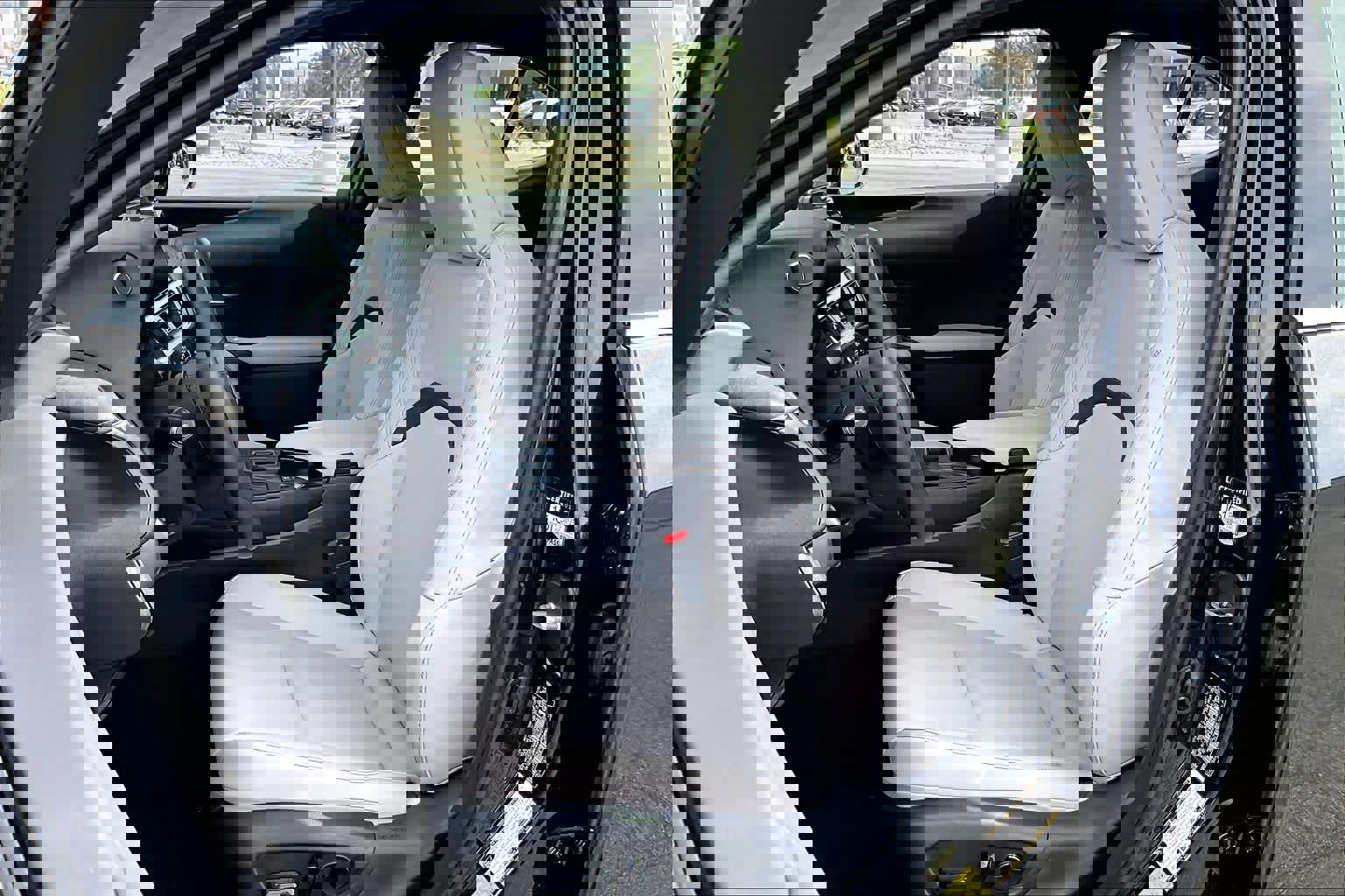 Certified 2023 Lexus UX 250h FWD w/ Accessory Package (Z2) image 7