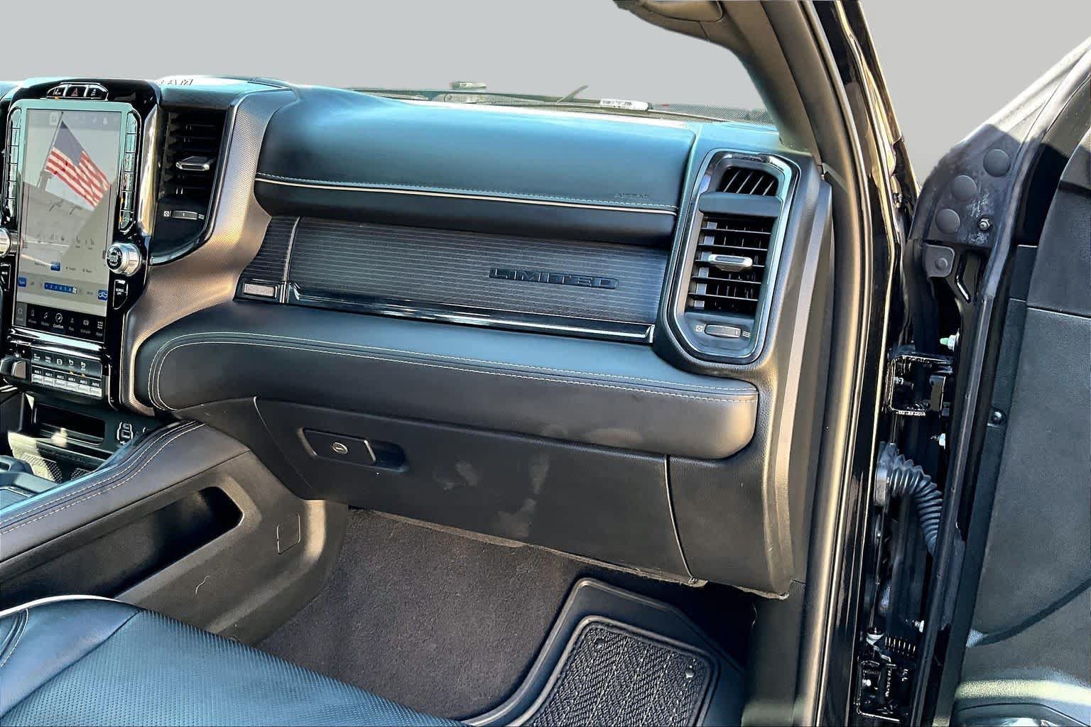 Used 2022 RAM 3500 Limited AWD/4WD image 19