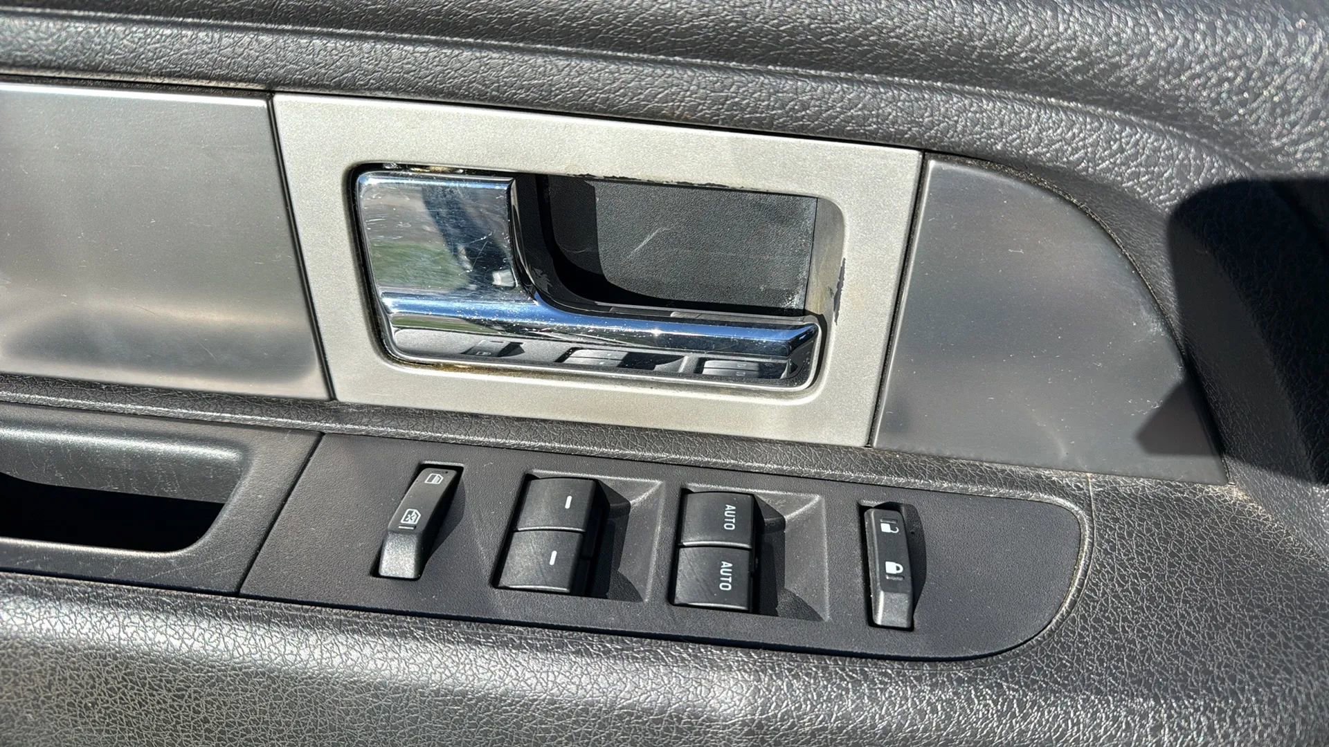 Used 2014 Ford F150 FX4 w/ Equipment Group 402A Luxury image 44