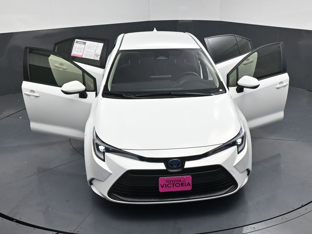 Used 2025 Toyota Corolla LE image 24