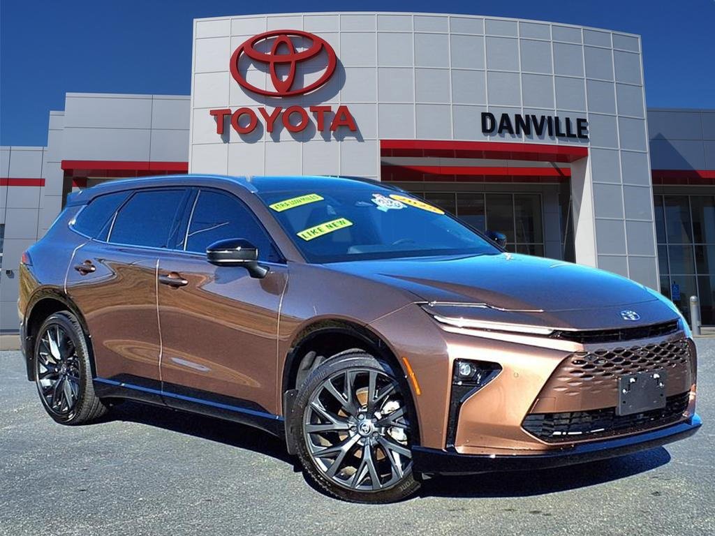 Used 2025 Toyota Crown Signia image 1