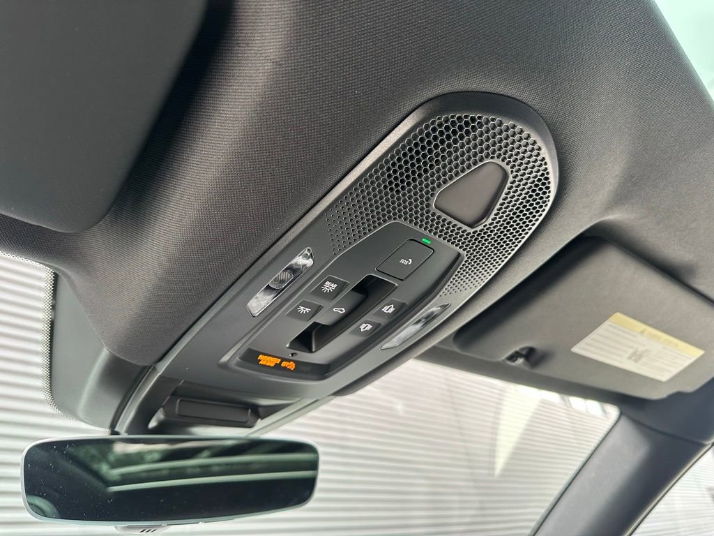 Certified 2025 Porsche Cayenne S image 37