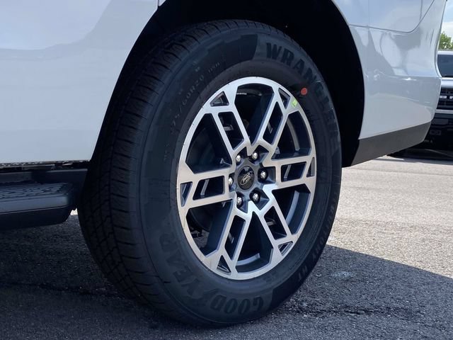 New 2026 Ford Expedition Max Active RWD image 9