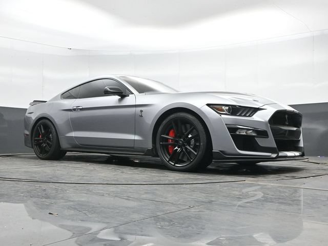 Used 2022 Ford Mustang Shelby GT500 w/ Technology Package RWD image 40