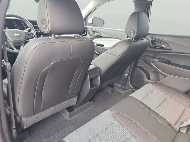 New 2026 Chevrolet Trax LT FWD image 11